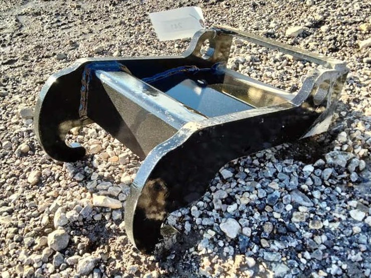 #241-•-mini-excavator-coupler---fits-to-bobcat-e-series-image-1