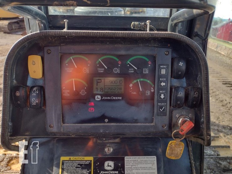 2008-deere-750j-lt-image-7