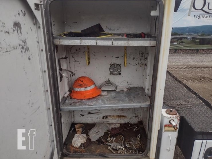 2012-ford-f550-image-24