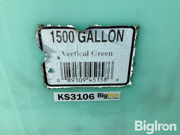 1,500-gallon-water/liquid-fertilizer-vertical-tank-image-14