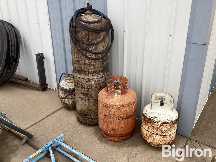 propane-bottles-image-1