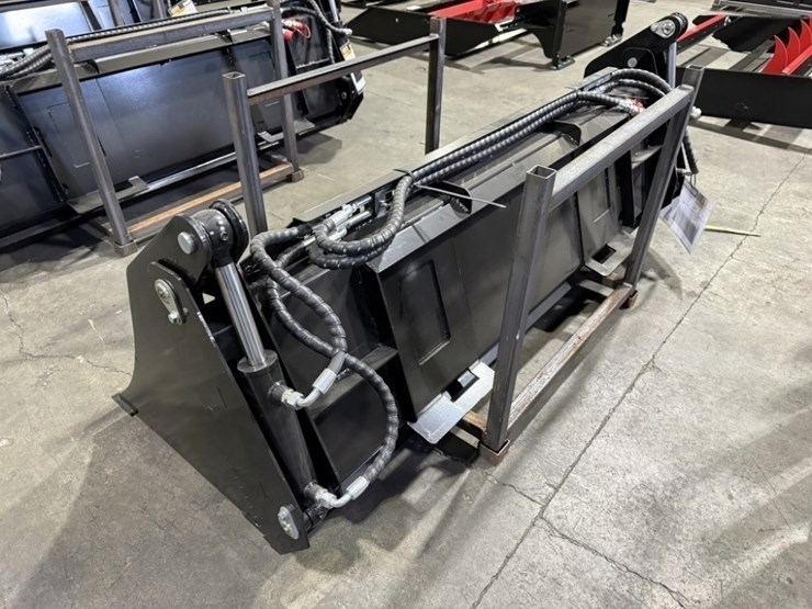 2025-giyi-gy-kh72-4-in-1-bucket-image-4