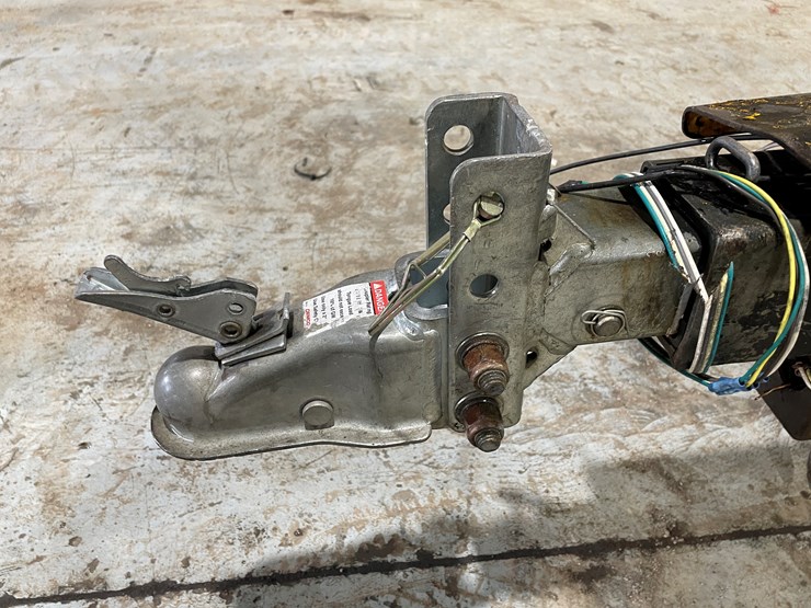 2013-bil-jax-3632t-image-42