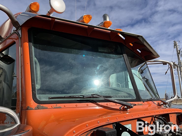 2006-peterbilt-379-image-9