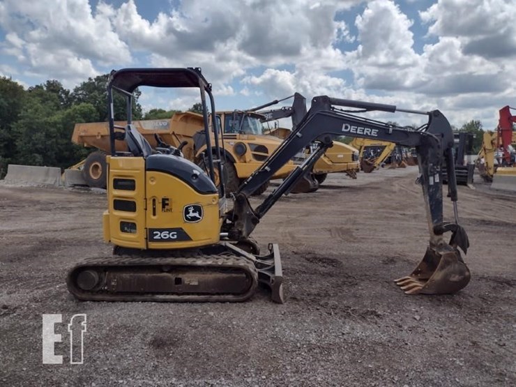 2022-deere-26g-image-3