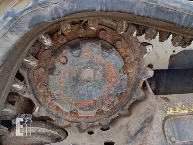 2020-bobcat-t590-image-28