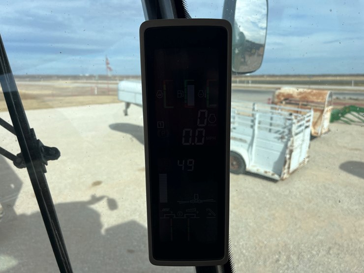 2013-john-deere-s670-image-44