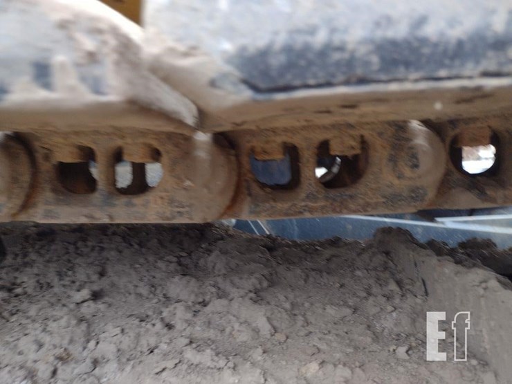 2021-deere-85g-image-43