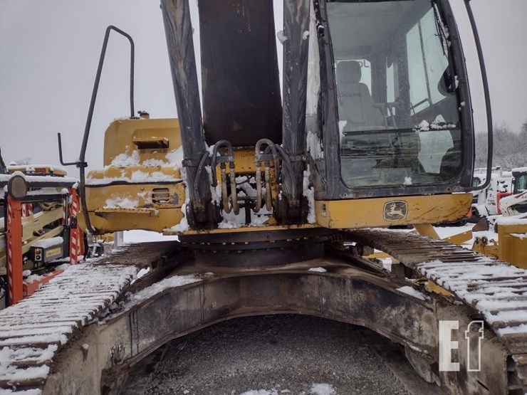 deere-350g-lc-image-19