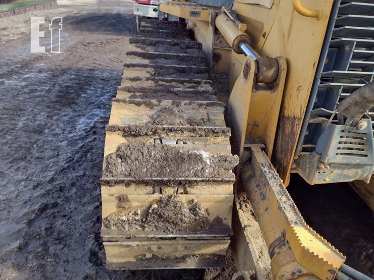 2008-deere-750j-lt-image-38