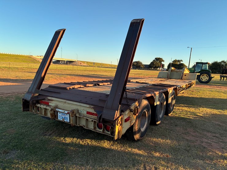 #t8232-•-1970-phelan-trailer-image-4