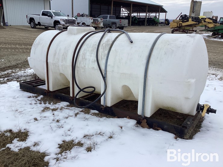 1,000-gallon-water/liquid-fertilizer-tank-on-stand-image-8