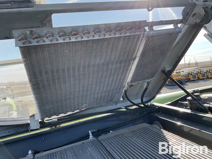 2022-claas-lexion-8600tt-image-20