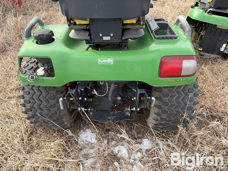 john-deere-x720-image-13