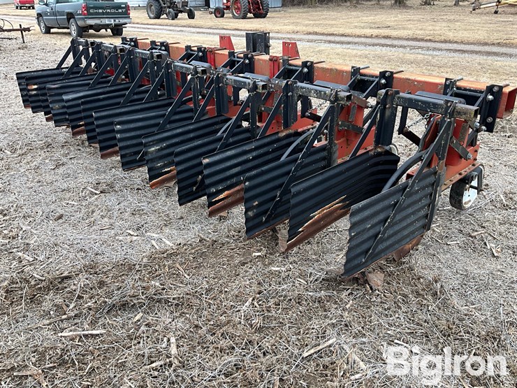 sukup-6r30”-3-pt-row-crop-cultivator-image-5