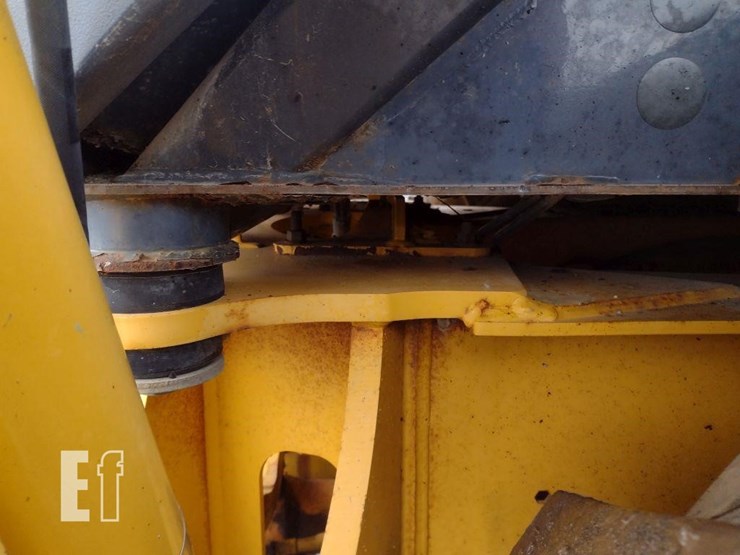 2005-deere-310g-image-23