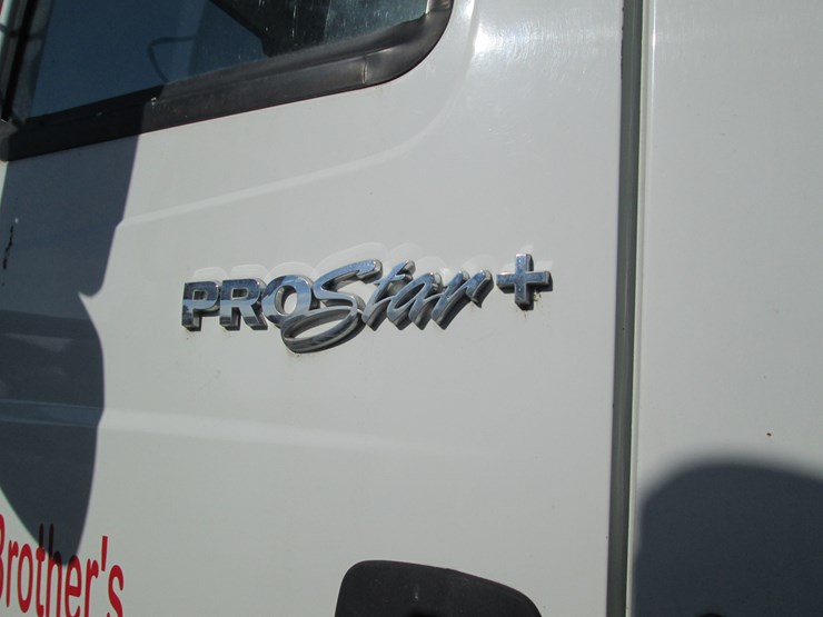 2012-international-prostar-image-14