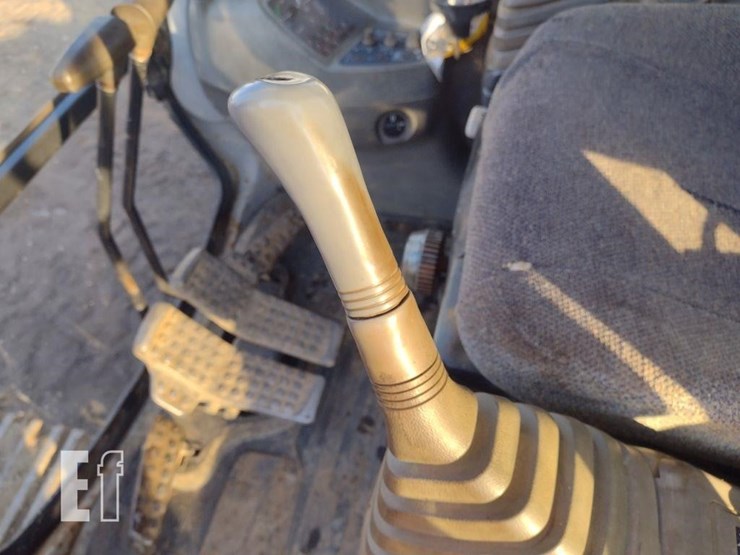 2000-deere-270c-lc-image-10