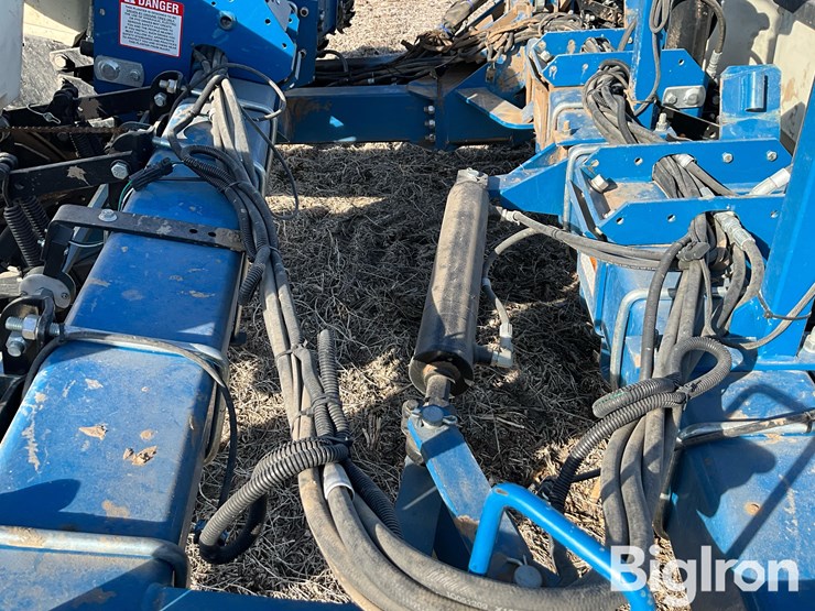 2010-kinze-3200-image-14