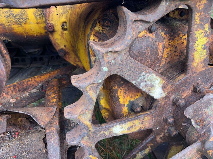 caterpillar-thirty-image-41