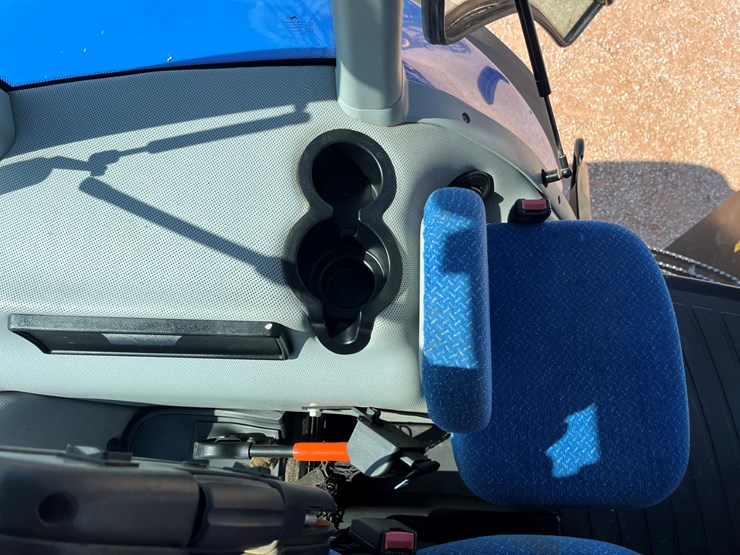 2018-new-holland-t8.380-image-23