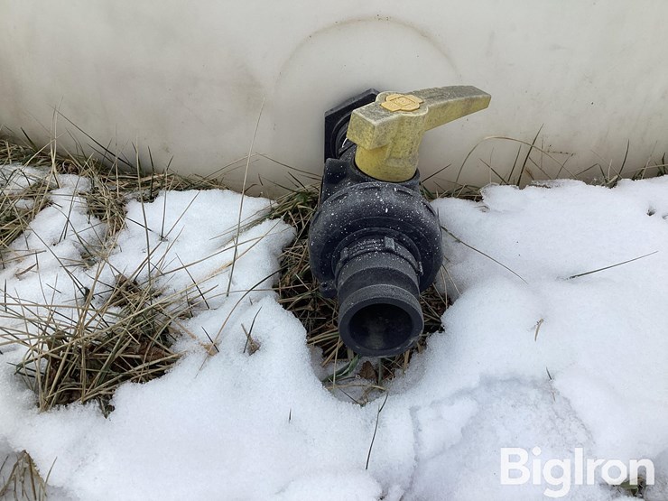 ace-roto-mold-1,650-gallon-water/liquid-fertilizer-tank-image-13