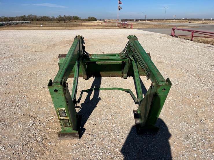 john-deere-146-image-9