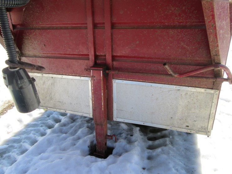 #8958-•-1991-travalong-gooseneck-livestock-trailer-(has-wi-title)-image-7