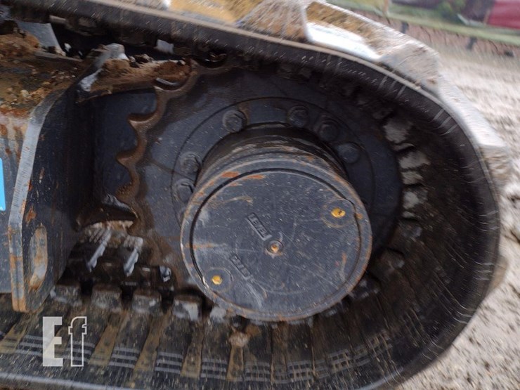 2023-deere-30g-image-28