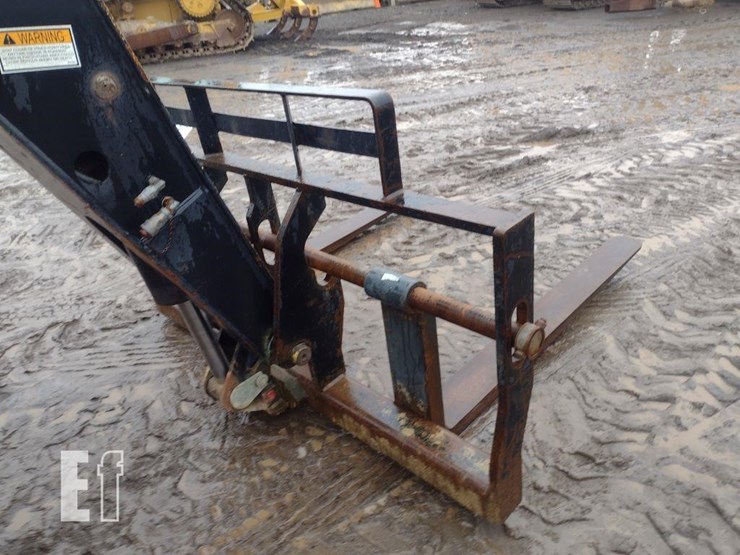 2005-jlg-g9-43a-image-20