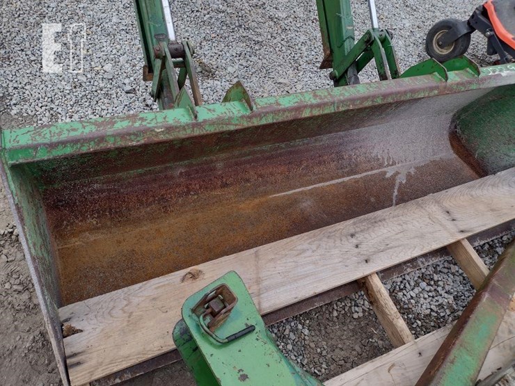 john-deere-245-image-6