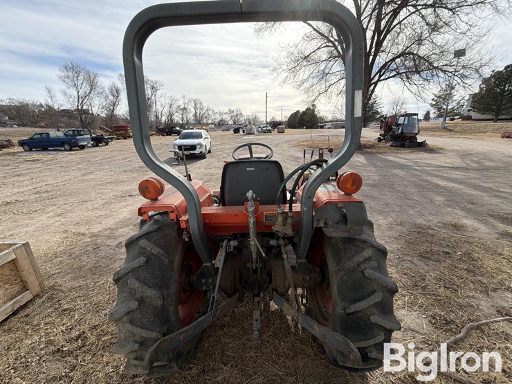 1996-kubota-l2900-image-6