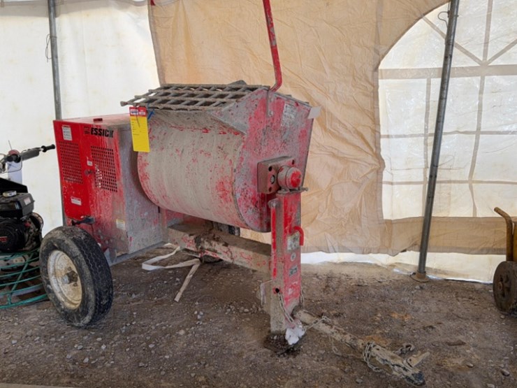 essick-concrete-mixer-wit-honda-motor-image-6