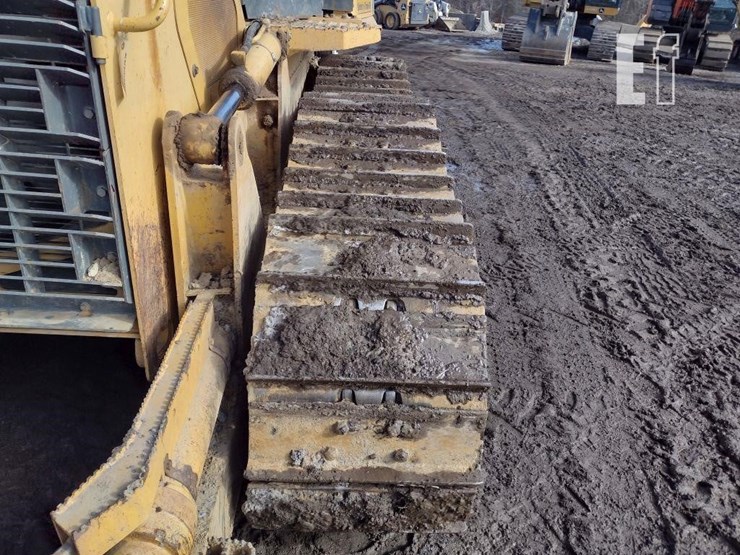 2008-deere-750j-lt-image-28