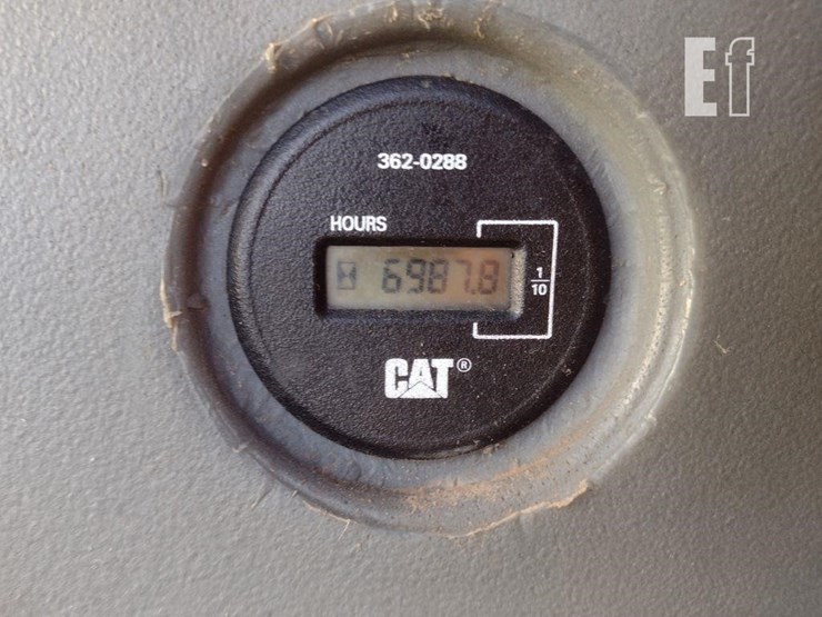 2005-caterpillar-420d-image-11