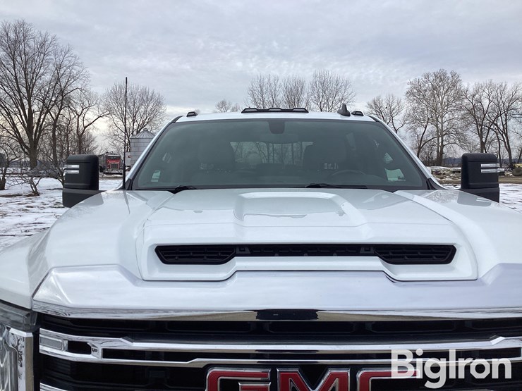 2022-gmc-sierra-3500-image-18
