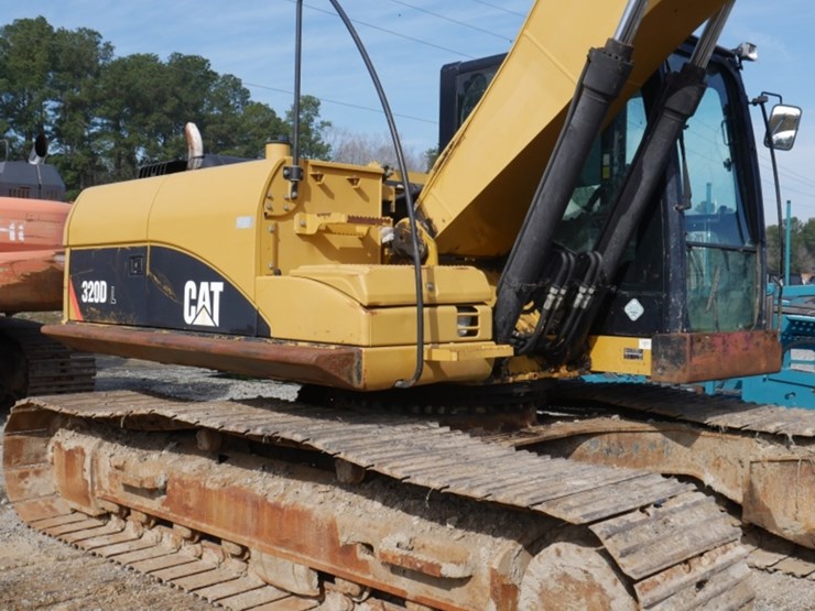 caterpillar-320dl-image-3