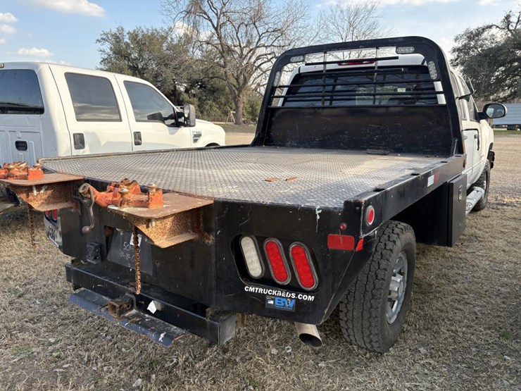 2009-chevrolet-3500-image-4