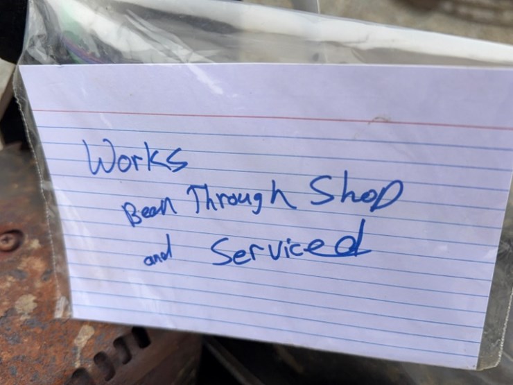 whiteman-4'-power-trowel-with-13hp-honda-motor-image-5