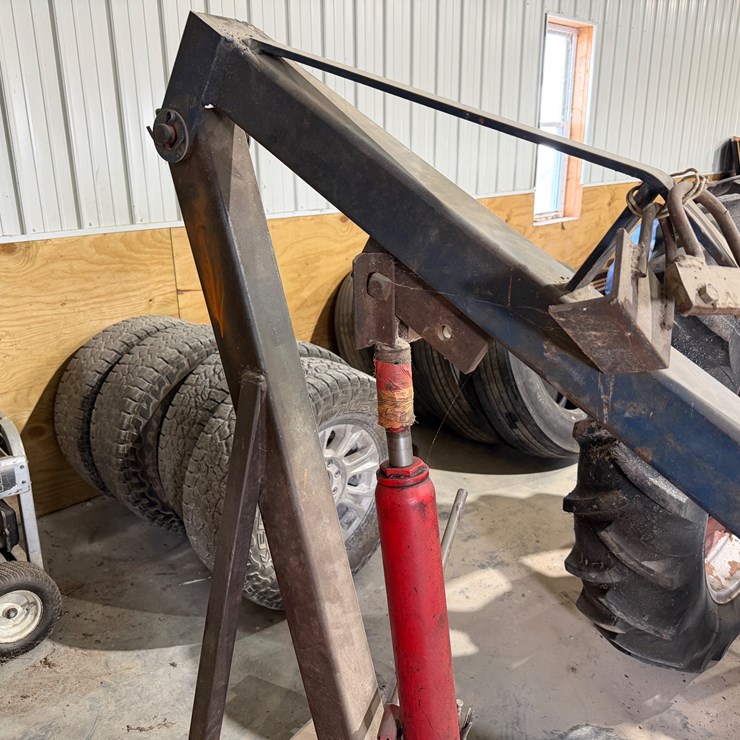 #1050 • Engine Lift/ Cherry Picker