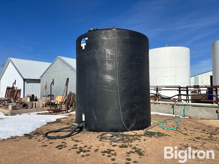 poly-6000-gal-liquid-storage-tank-image-3