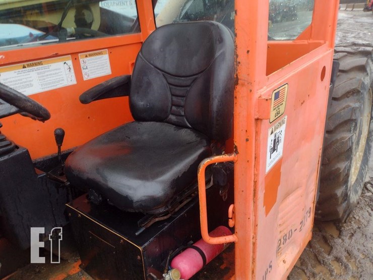 2005-jlg-g9-43a-image-11