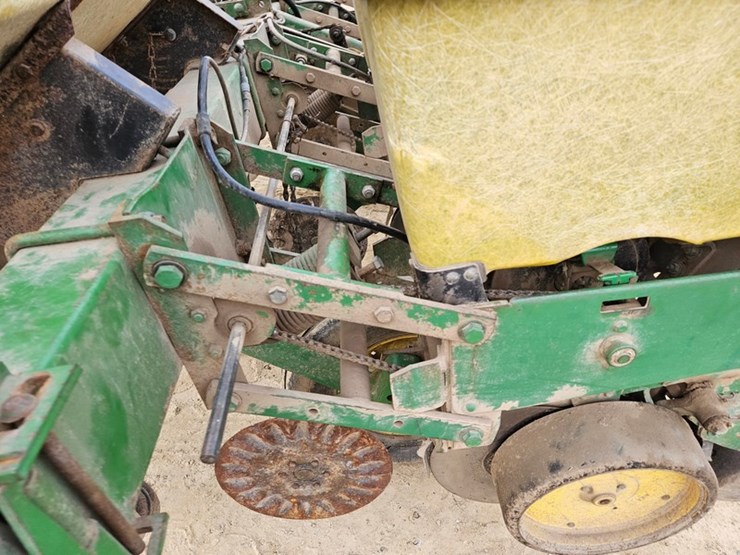 john-deere-7000-image-21