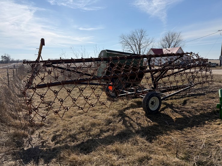 #1074-•-pull-behind-harrow-image-4