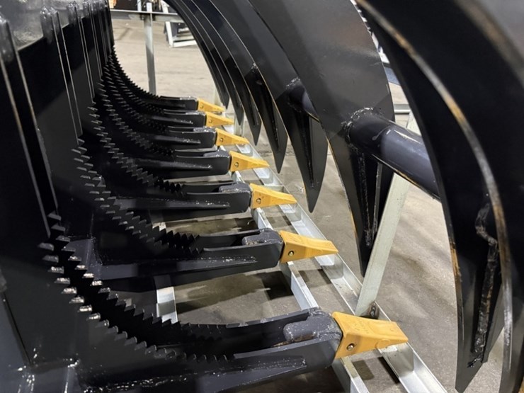 2025-arteer-rr-78w-root-rake-grapple-image-5