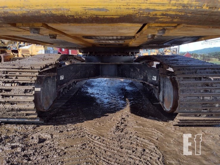 2020-deere-350g-lc-image-44