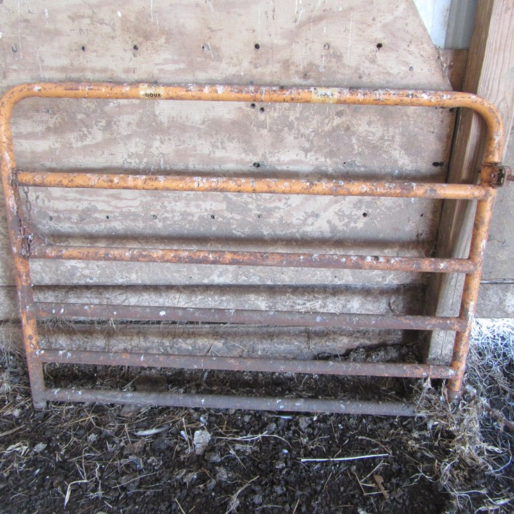 #8977 • Sioux 5' Gate