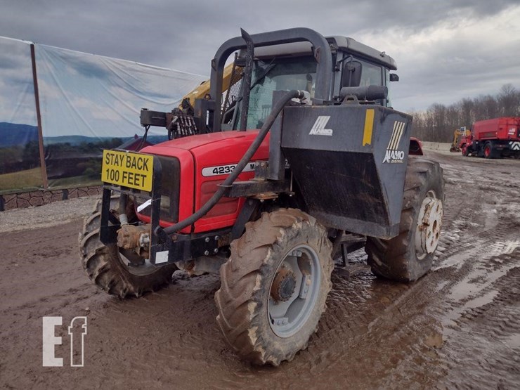 2002-massey-ferguson-4233-image-32