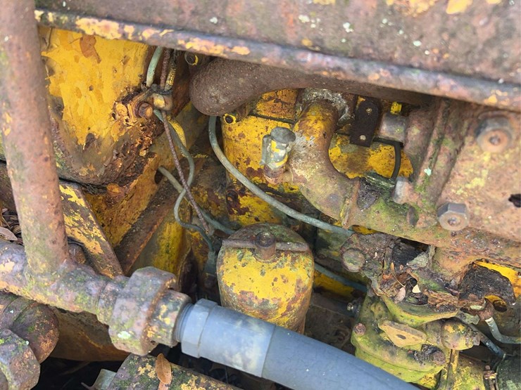 caterpillar-r2-image-19