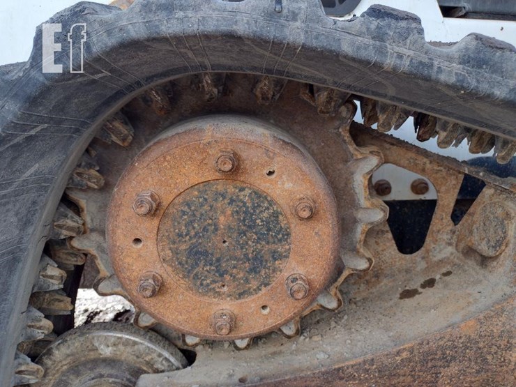 2014-bobcat-t750-image-29